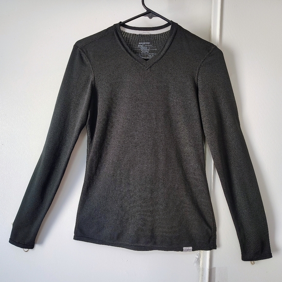 Patagonia Women's Capilene 2 Lightweight V Neck Top Long Sleeve Black S. - Picture 9 of 11